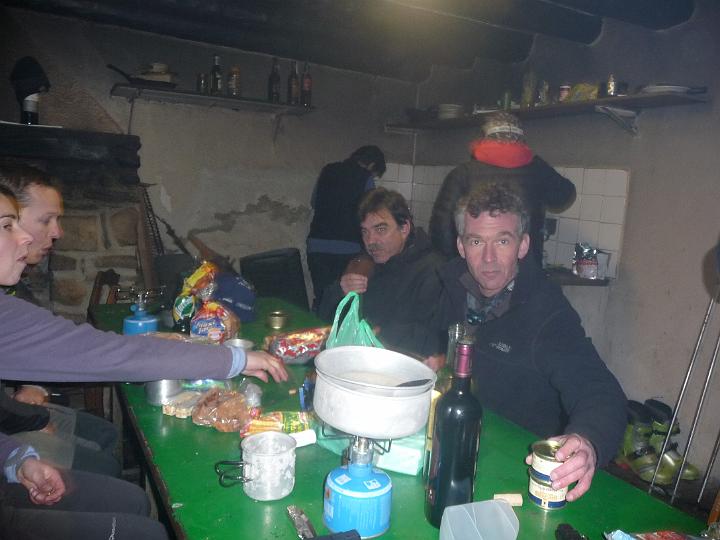 Canigou_2010 013.jpg - Repas convivial !